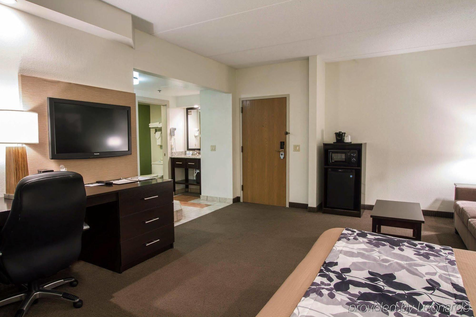 Sleep Inn & Suites Buffalo Airport Чийктоуага Екстериор снимка